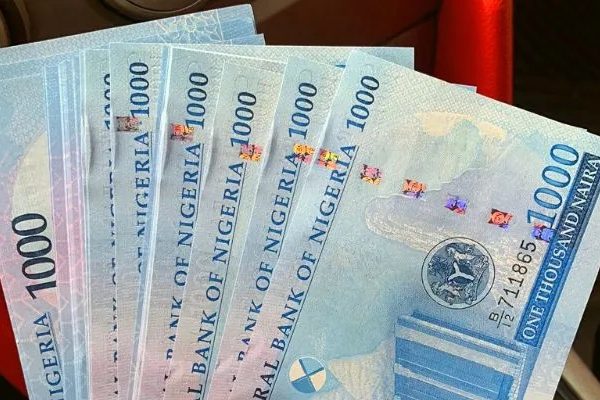 Nigeria torn between low interest rates, strong naira as foreigners swirl