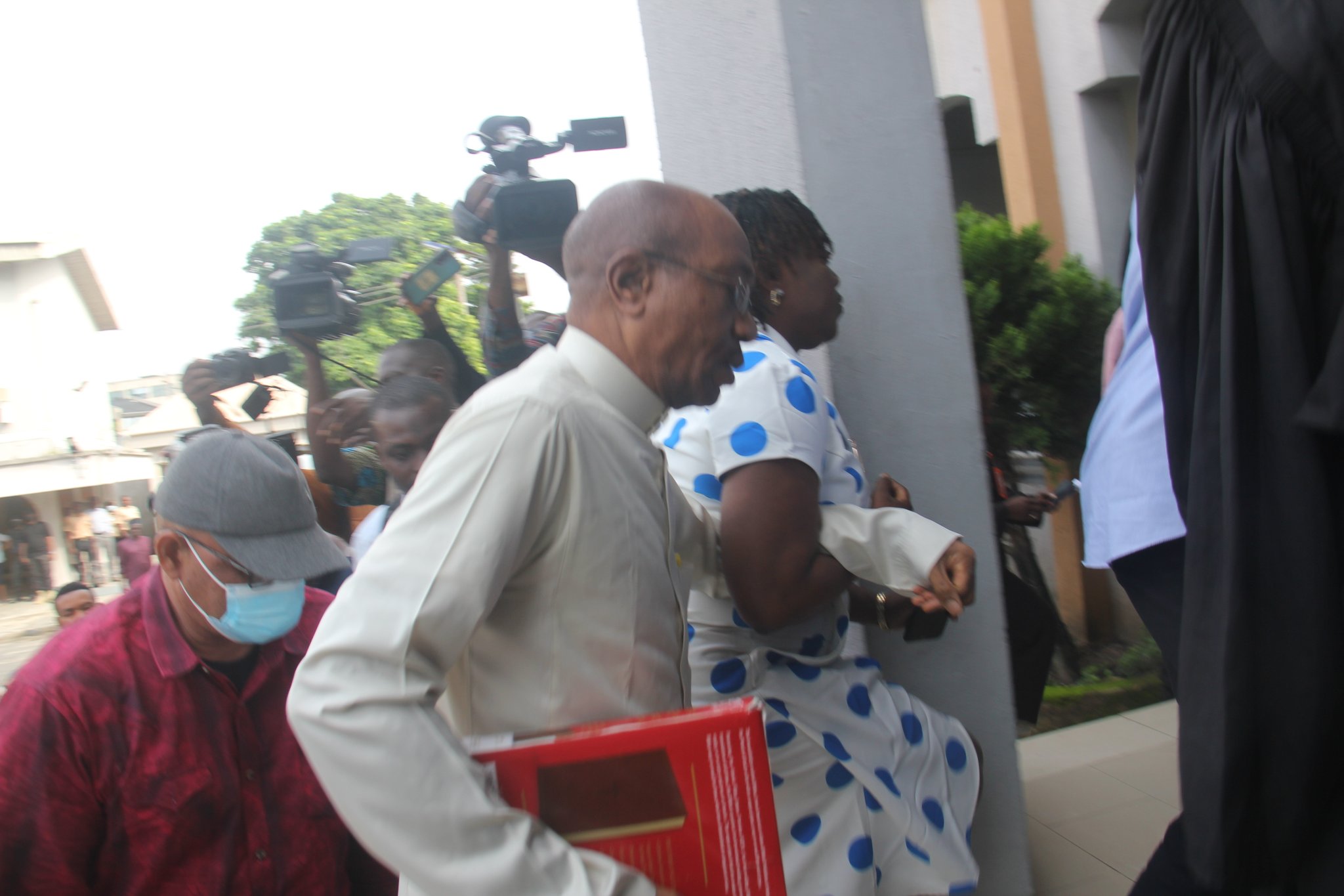 JUST IN: Former CBN Governor Emefiele arrives Court in Lagos