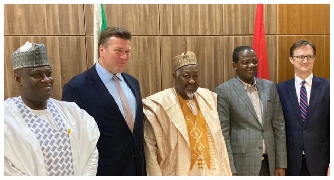 Niger: UK Defence Minister Meets With Military Chiefs, Backs ECOWAS