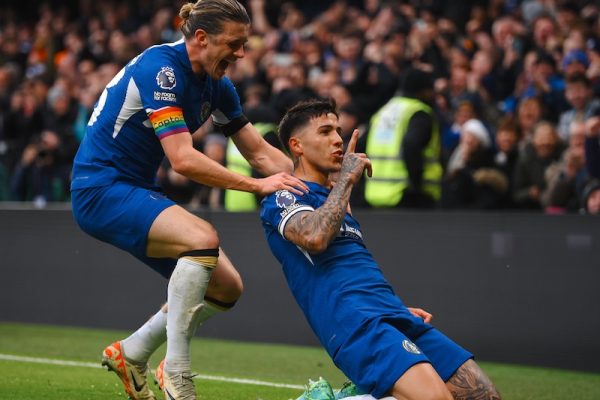 EPL: 10-man Chelsea hold off Brighton in five-goal thriller