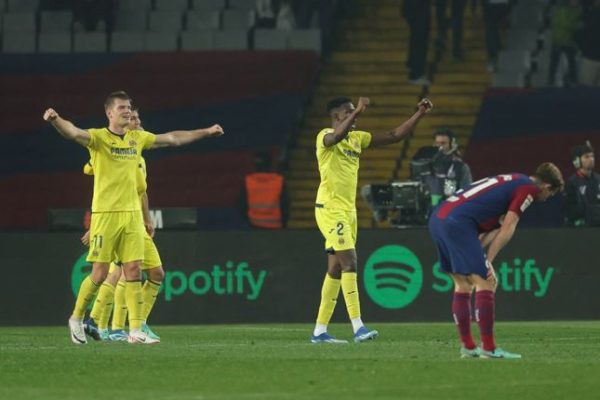 Five-goal Villarreal stun champions Barcelona