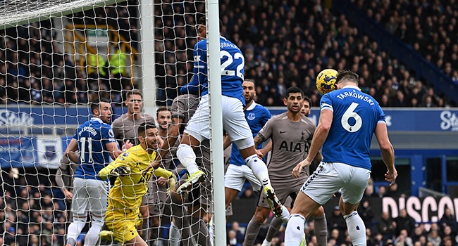 Everton Strike Late To Deny Tottenham Despite Richarlison Double