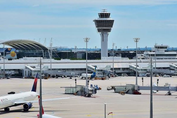 Nigerian govt moves to reduce multiple security personnel at airports