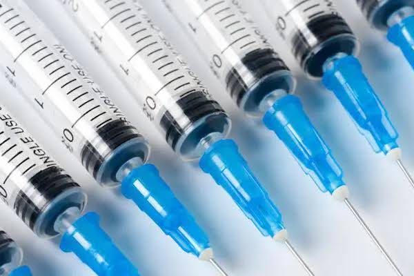 Nigerian govt bans use of imported syringes, needles in tertiary hospitals