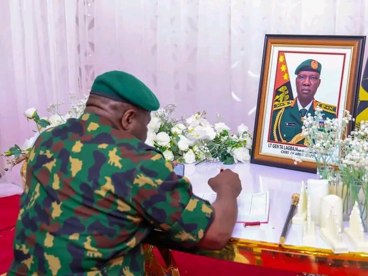 Acting COAS condoles late Lieutenant General Lagbaja’s family