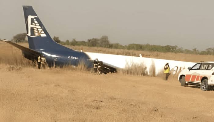 Allied Air cargo aircraft crash lands in Abuja