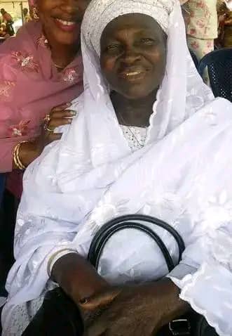 Veteran journalist, Tunde Akanbi loses mum