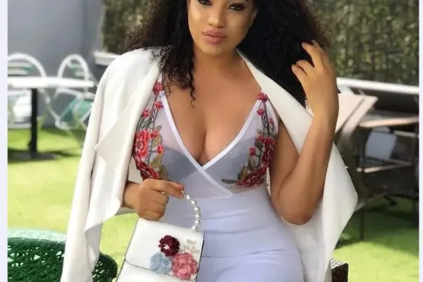 Actress Queeneth Hilbert calls out Destiny Etiko for snatching her boyfriend [VIDEO]