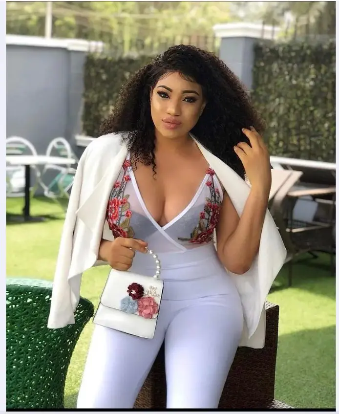 Actress Queeneth Hilbert calls out Destiny Etiko for snatching her boyfriend [VIDEO]