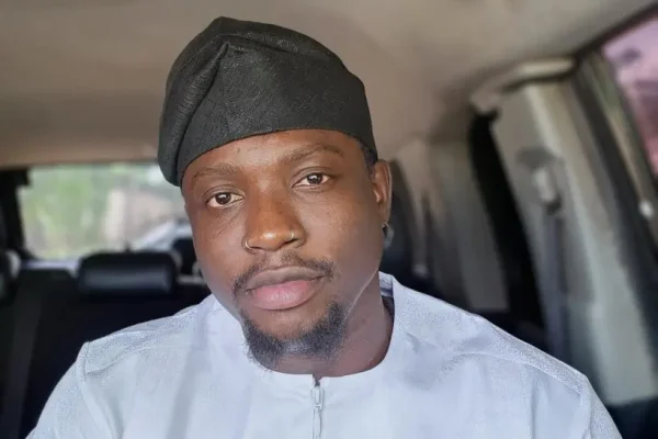 EFCC plans to release my mugshot with money laundering charges – VeryDarkMan raises alarm