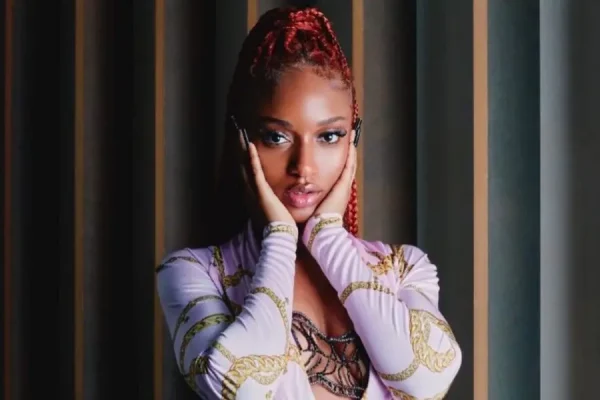 Ayra Starr cries out over online bullying