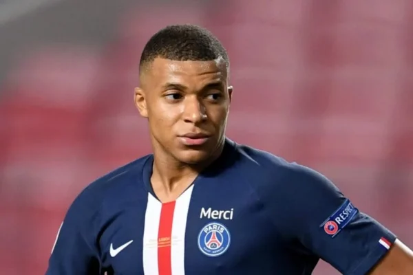 Kylian Mbappe hospitalized over stomach infection