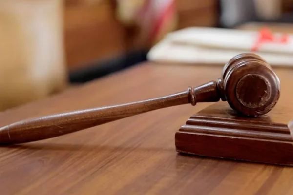 Wife docked for allegedly threatening to kill husband