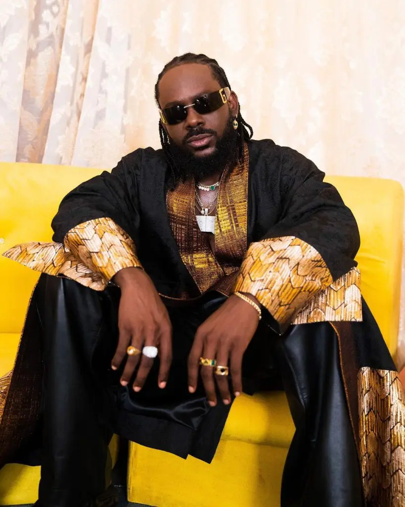 Adekunle Gold threatens legal action as bank uses his ‘first class giveaway’ in Ad campaign