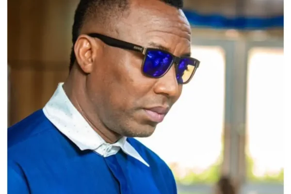 Police Summon: Sowore storms Force Hqrs with travel bag, toothpaste, soap