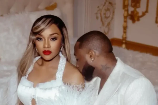 ‘I spent $3.7m cash’ – Davido reveals cost of Miami wedding with Chioma