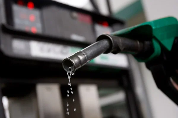 Nigerian filling stations reduce fuel price to compete with NNPCL, others