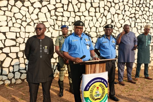 Kwara Police nab 14 suspects, recover ammunition, N2.7m ransom in one month