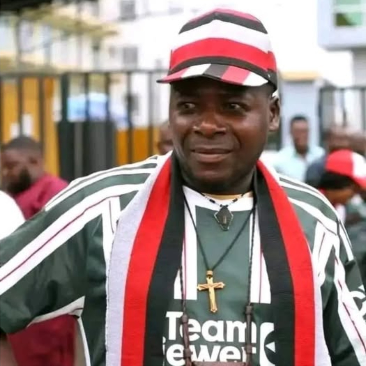 Popular Nigerian singer, John Mai Molo drops dead after eating ‘poisoned’ meal