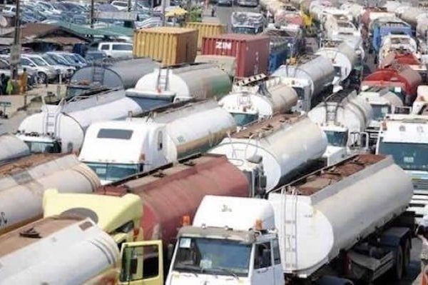 Marketers blame depots as petrol nears N1,000/litre