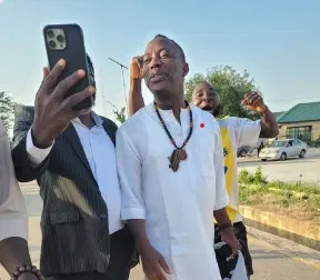 Sowore released after four days in Kuje Prison over #FreeNnamdiKanu protest