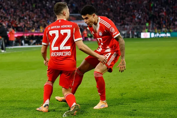 Luiz Diaz late show helps Bayern rebound from Arsenal loss