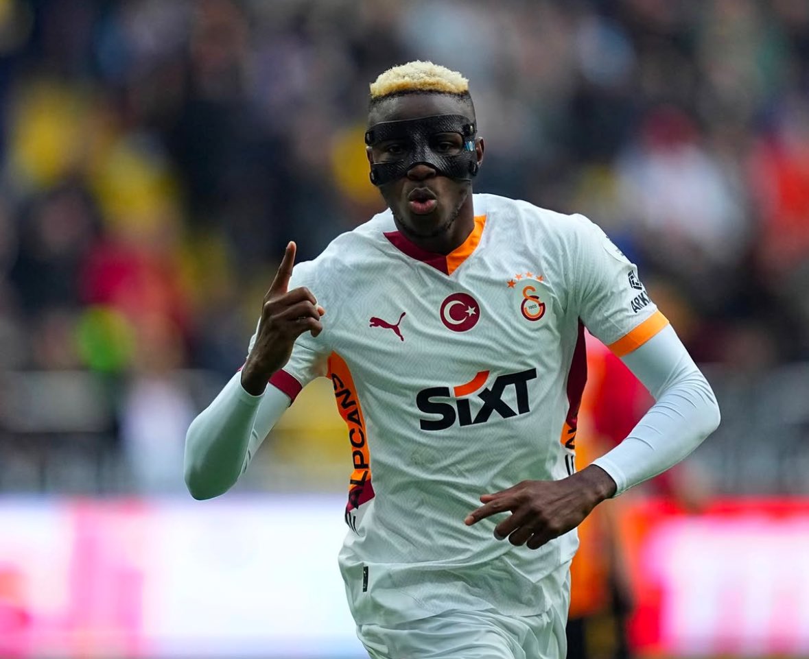 TRANSFER: Osimhen names two Nigerian players he spoke with to join Galatasaray
