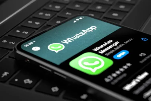 WhatsApp to allow iPhone users log in to multiple accounts