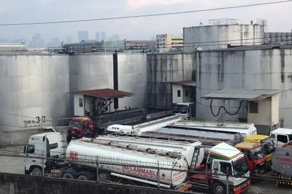 Depot petrol price falls to N880.5 per litre as competition heightens