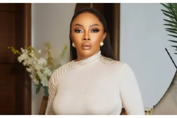 ‘Bathing babies daily could damage their skin’ – Toke Makinwa claims