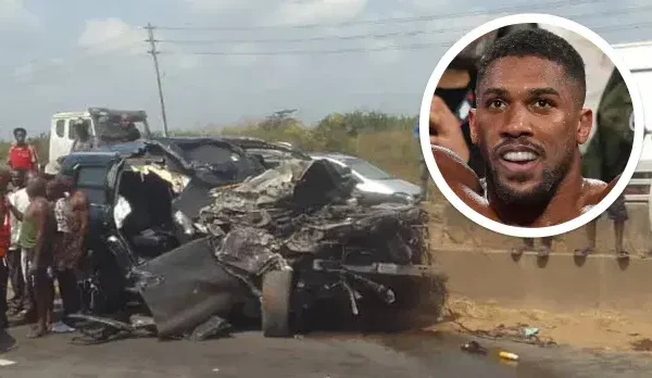 Anthony Joshua’s driver detained over Lagos-Ibadan Expressway crash