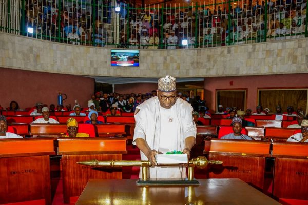 Gov AbdulRazaq presents N644bn 2026 budget before Assembly