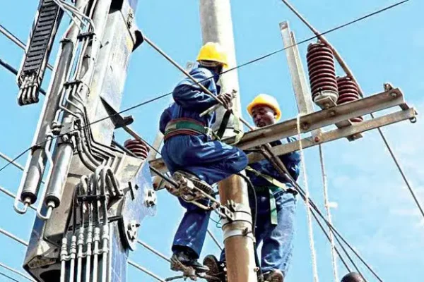 Nigerian govt, ECOWAS to provide off-grid electricity to 15 public hospitals, schools