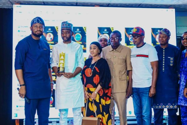 Faozy Maintainance crowned “Most Visible Cleaning Company of the Year” at AMC Awards