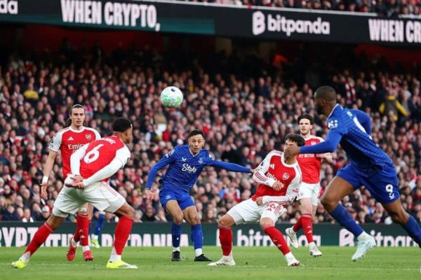 EPL: Dowman makes history as Arsenal strike late to beat Everton 2-0