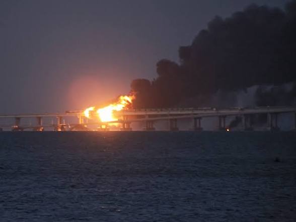 Eight feared dead as terrorists bomb Niger bridge