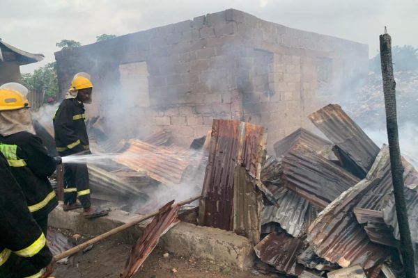 Fire guts six shops, goods worth millions at Kwara market