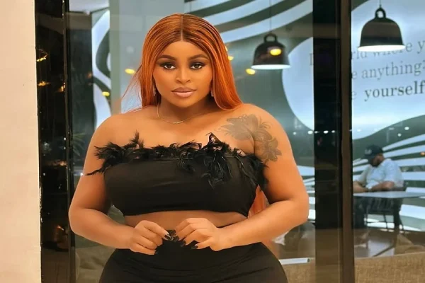 Nollywood actress Sarah Martins apologises for roadside cooking