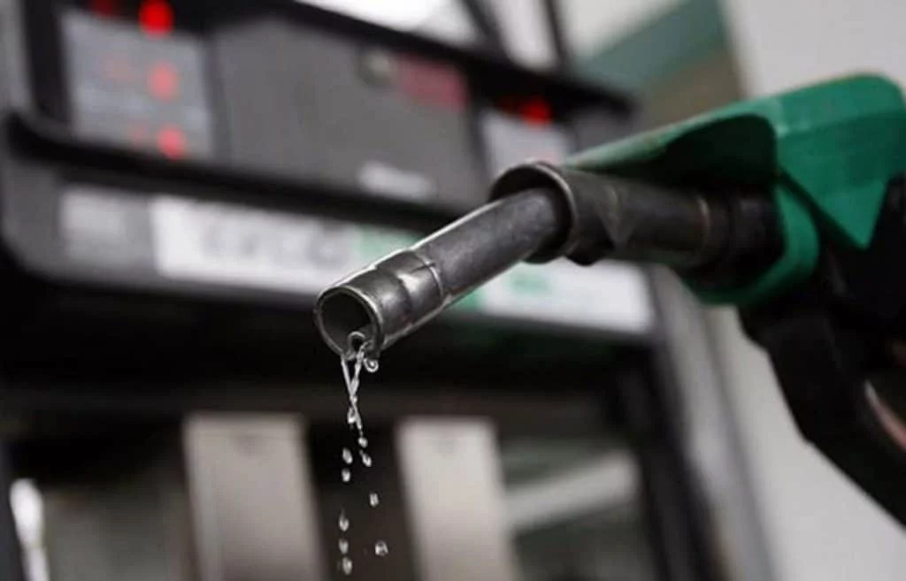FG suspends petrol import licences for second consecutive month