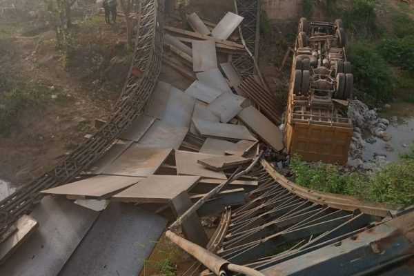 Moro Bridge: FG, Kwara divert traffic as emergency repairs begin on alternative route