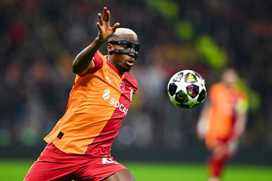 TURKEY: Okan Buruk under fire over reliance on Osimhen as Galatasaray struggle