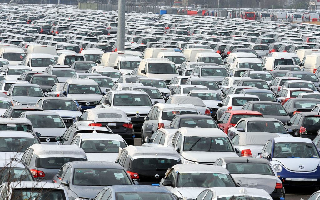 Nigerian Govt bans vehicle imports without certification