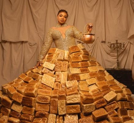AMVCA 12: Guinness World Record reacts to BBNaija Queen’s bread-inspired outfit