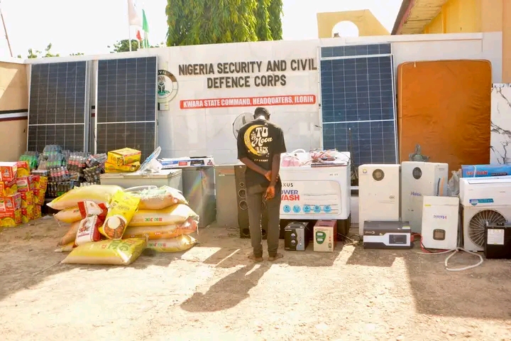Kwara NSCDC busts Inter-State robbery syndicate, recovers truckload of stolen items