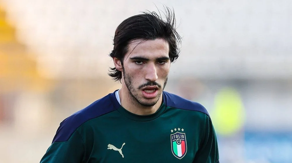 TRANSFER: Arsenal step up bid for Tonali as Man Utd enter race for Robinson