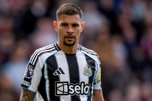 TRANSFER: Bruno Guimaraes agrees deal with Arsenal