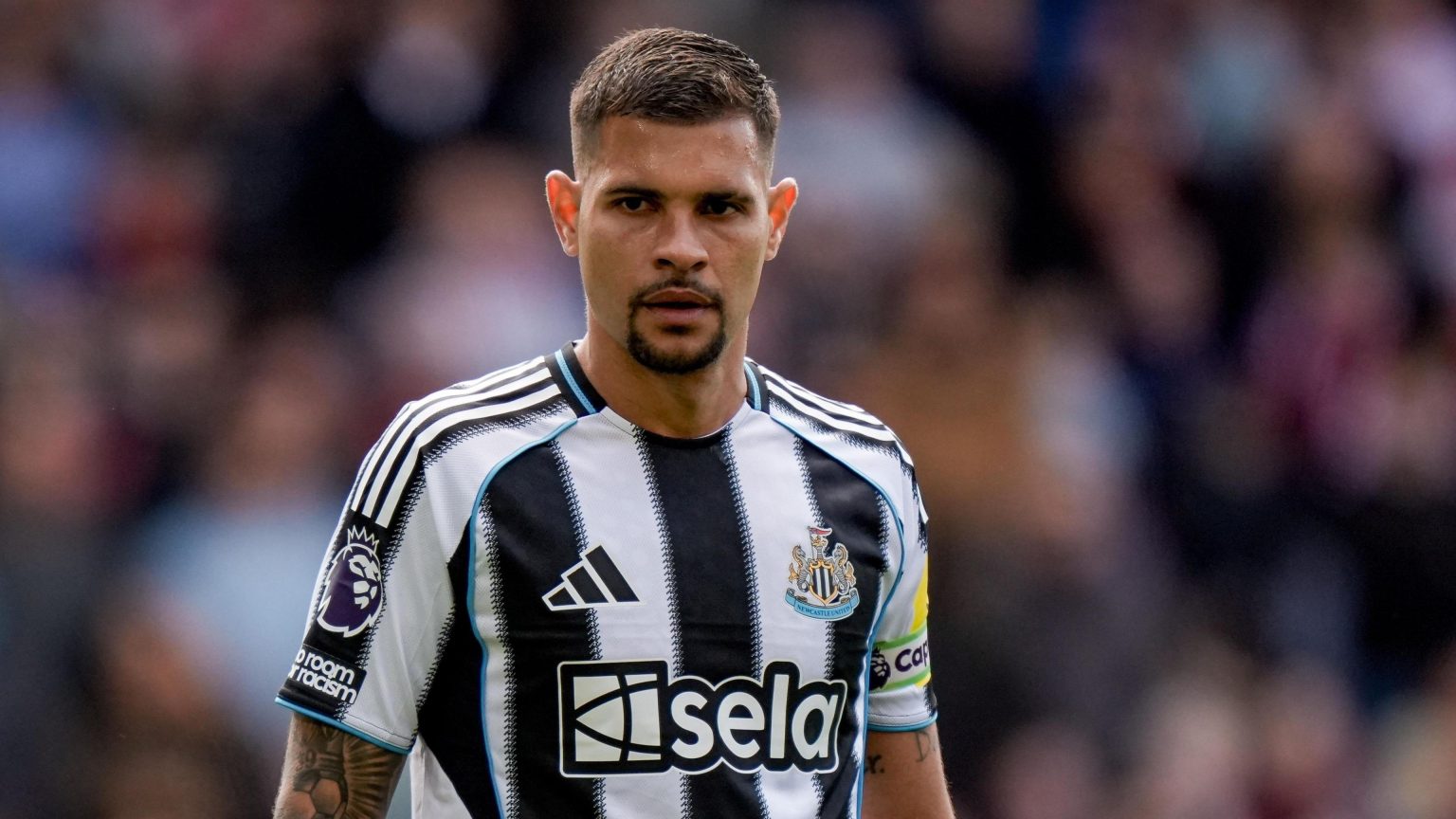 TRANSFER: Bruno Guimaraes agrees deal with Arsenal