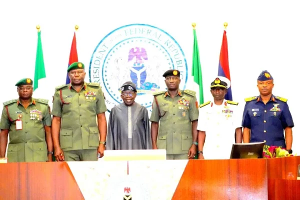 Tinubu meets security chiefs over insecurity