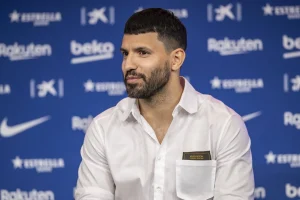 EPL: They’ve been doing a great job – Aguero names team to challenge Arsenal for title