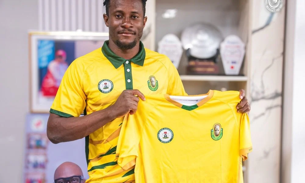 TRANSFER: Super Eagles goalkeeper returns to Bendel Insurance